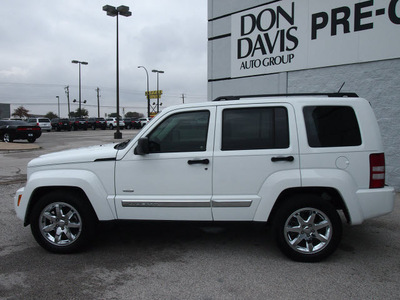 jeep liberty 2012 white suv sport gasoline 6 cylinders 2 wheel drive automatic 76011