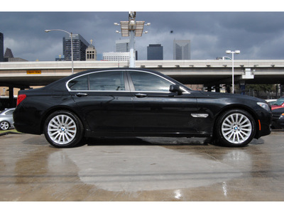 bmw 7 series 2010 black sedan 750i gasoline 8 cylinders rear wheel drive automatic 77002