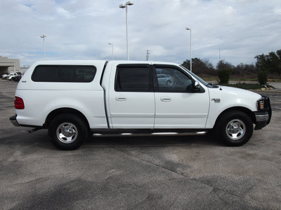 ford f 150 2002 white xlt gasoline 8 cylinders rear wheel drive automatic 78016