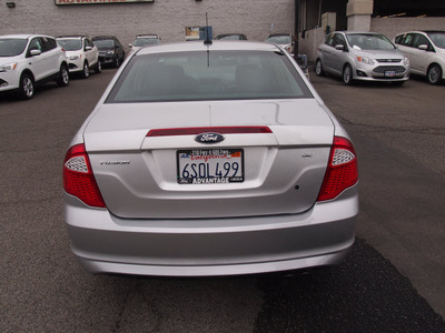 ford fusion 2012 silver sedan se gasoline 4 cylinders front wheel drive automatic 91010