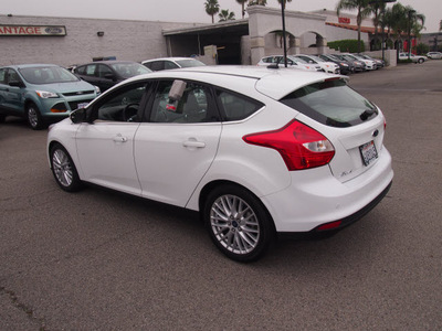 ford focus 2012 white hatchback sel flex fuel 4 cylinders front wheel drive automatic 91010