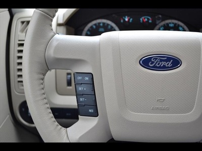 ford escape 2012 white suv xlt gasoline 4 cylinders front wheel drive automatic 75235