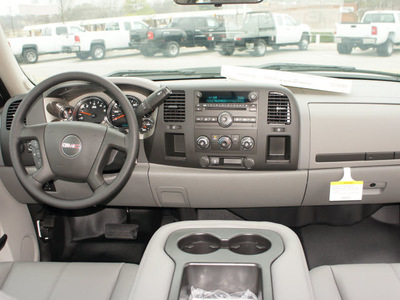 gmc sierra 2500hd 2013 white pickup truck work truck gasoline 8 cylinders 2 wheel drive automatic 76206