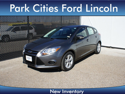 ford focus 2013 gray hatchback se 4 cylinders automatic 75235