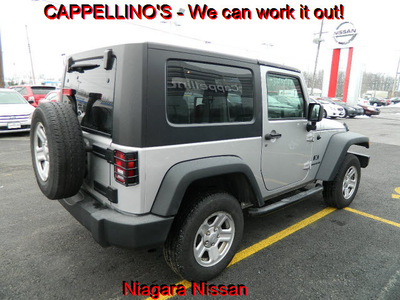 jeep wrangler 2009 gray suv x gasoline 6 cylinders 4 wheel drive automatic 14094