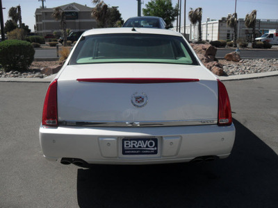 cadillac dts 2008 white sedan gasoline 8 cylinders front wheel drive automatic 79925