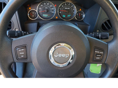 jeep commander 2007 black suv sport gasoline 6 cylinders rear wheel drive automatic 78028