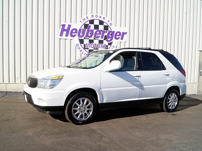 buick rendezvous 2006 white suv cxl gasoline 6 cylinders all whee drive automatic 80905