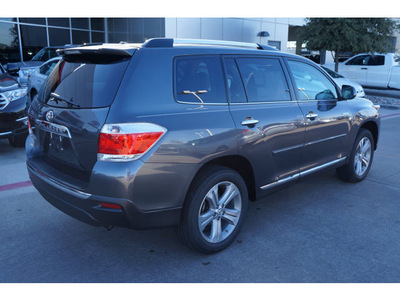toyota highlander 2013 gray suv limited gasoline 6 cylinders front wheel drive automatic 76053