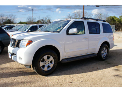 nissan pathfinder 2006 white suv se gasoline 6 cylinders rear wheel drive automatic 78748