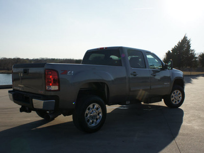 gmc sierra 2500hd 2013 dk  gray slt diesel 8 cylinders 4 wheel drive allison 76206