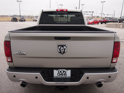 dodge ram 1500 2010 gray pickup truck big horn gasoline 8 cylinders 2 wheel drive automatic 76011