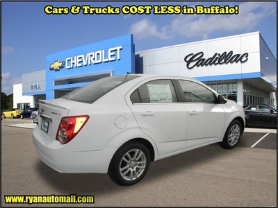 chevrolet sonic 2013 off white sedan lt auto gasoline 4 cylinders front wheel drive automatic 55313