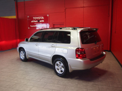 toyota highlander 2007 silver suv gasoline 4 cylinders front wheel drive automatic 76116