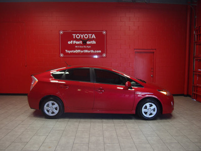 toyota prius 2011 red hybrid 4 cylinders front wheel drive automatic 76116