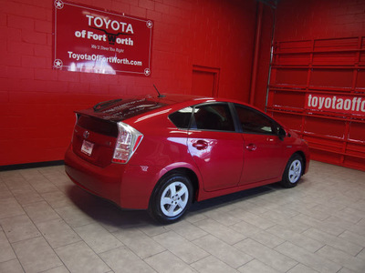 toyota prius 2011 red hybrid 4 cylinders front wheel drive automatic 76116