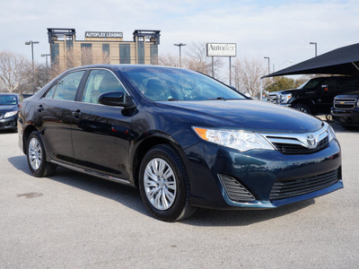 toyota camry 2012 black sedan le gasoline 4 cylinders front wheel drive automatic 75080