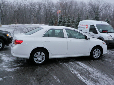 toyota corolla 2010 white sedan le gasoline 4 cylinders front wheel drive automatic 56001