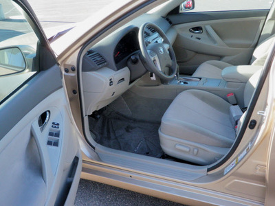 toyota camry 2010 tan sedan le gasoline 4 cylinders front wheel drive automatic 56001