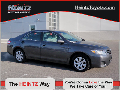 toyota camry 2010 dk  gray sedan le gasoline 4 cylinders front wheel drive automatic 56001