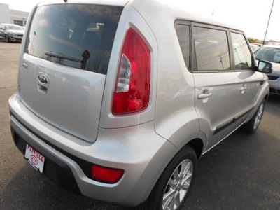 kia soul 2013 silver wagon gasoline 4 cylinders front wheel drive not specified 43228