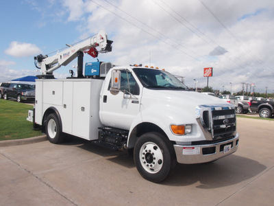 ford f 650 2012 white xl diesel automatic 76108
