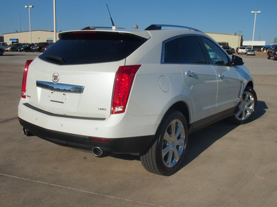 cadillac srx 2013 silver suv performance collection flex fuel 6 cylinders front wheel drive 6 speed automatic 76206