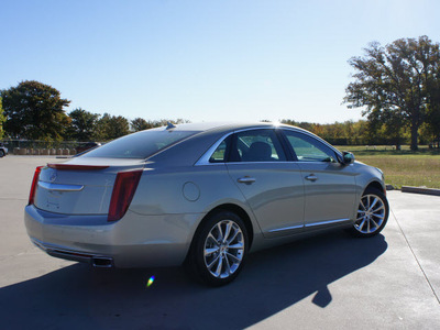cadillac xts 2013 beige sedan premium collection gasoline 6 cylinders front wheel drive 6 speed automatic 76206