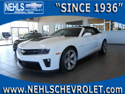 chevrolet camaro 2013 white zl1 gasoline 8 cylinders rear wheel drive automatic 75672
