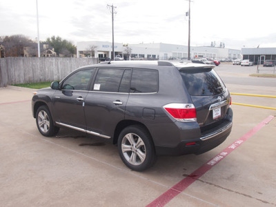 toyota highlander 2013 gray suv limited gasoline 6 cylinders front wheel drive automatic 76116