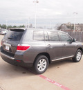 toyota highlander 2013 gray suv gasoline 4 cylinders front wheel drive automatic 76116