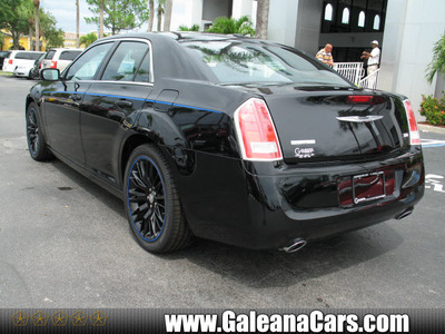 chrysler 300 2012 black sedan mopar 12 gasoline 8 cylinders rear wheel drive automatic 33912