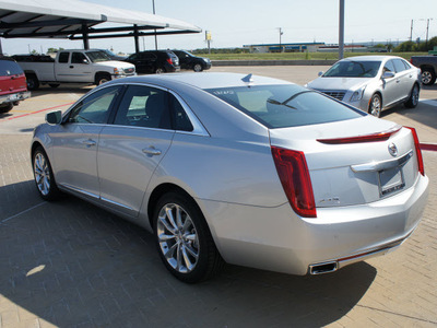 cadillac xts 2013 radiant si sedan premium collection gasoline 6 cylinders front wheel drive 6 speed automatic 76087