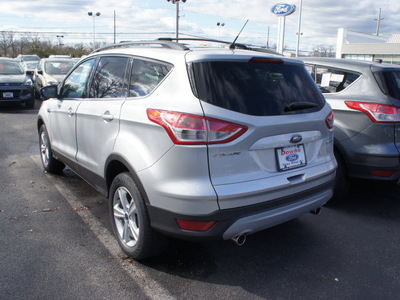 ford escape 2013 ingot silver metall suv se gasoline 4 cylinders front wheel drive not specified 08753
