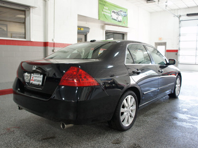 honda accord 2007 black sedan ex l gasoline 6 cylinders front wheel drive not specified 44060