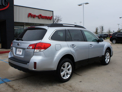 subaru outback 2013 silver wagon 2 5i premium gasoline 4 cylinders all whee drive cont  variable trans  76210