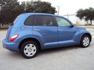 chrysler pt cruiser 2007 blue wagon gasoline 4 cylinders front wheel drive automatic 32901