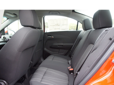 chevrolet sonic 2013 orange sedan gasoline 4 cylinders front wheel drive automatic 33177