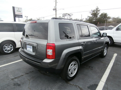 jeep patriot 2012 gray suv sport gasoline 4 cylinders front wheel drive automatic 32447