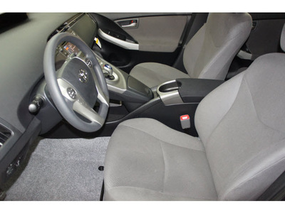 toyota prius 2013 winter gray hatchback two hybrid 4 cylinders front wheel drive automatic 91731