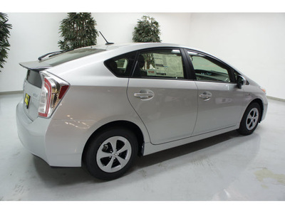 toyota prius 2013 silver hatchback three hybrid 4 cylinders front wheel drive automatic 91731