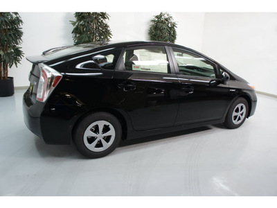toyota prius 2013 black hatchback two hybrid 4 cylinders front wheel drive automatic 91731