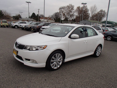 kia forte 2013 white sedan sx gasoline 4 cylinders front wheel drive not specified 99336