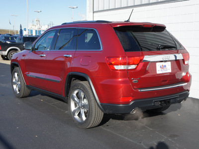 jeep grand cherokee 2013 red suv gasoline 8 cylinders 4 wheel drive automatic 47130