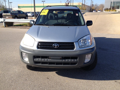 toyota rav4 2001 silver suv gasoline 4 cylinders all whee drive automatic 46219