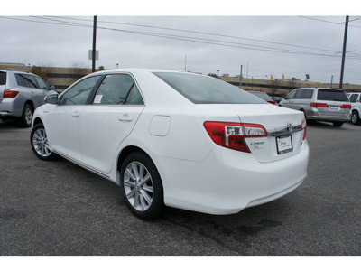 toyota camry hybrid 2012 white sedan xle hybrid 4 cylinders front wheel drive cont  variable trans  46219
