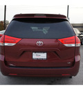 toyota sienna 2013 dk  red van le gasoline 6 cylinders front wheel drive 6 speed automatic 46219