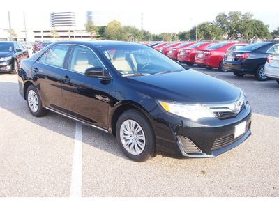 toyota camry 2012 black sedan le gasoline 4 cylinders front wheel drive automatic 77074