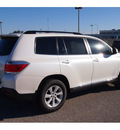 toyota highlander 2013 white suv plus gasoline 4 cylinders front wheel drive automatic 77074