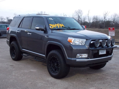 toyota 4runner 2012 gray suv sr5 gasoline 6 cylinders 4 wheel drive shiftable automatic 77074